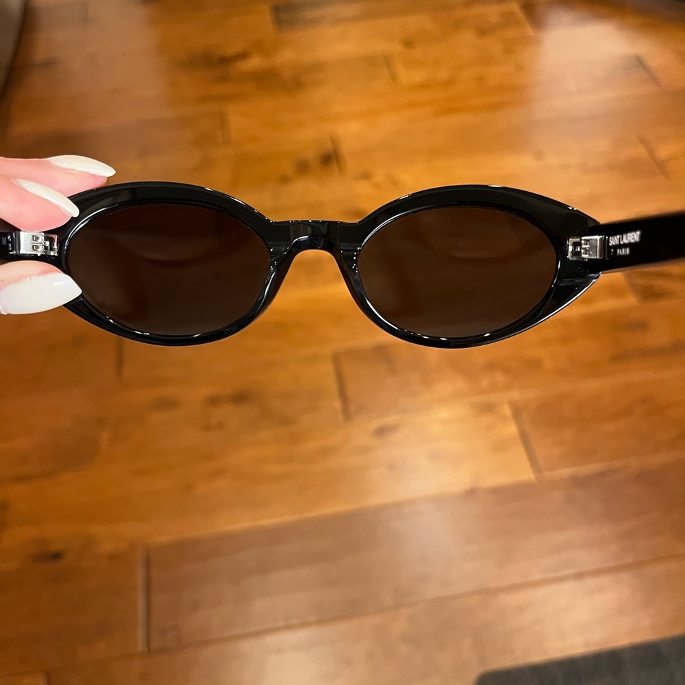 SAINT LAURENT Oval acetate sunglasses excellent like new condition - Picture 8 of 10